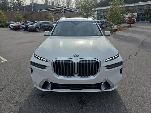 New 2026 BMW X7 xDrive40i w/ Premium Package image 10