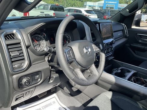 Used 2025 RAM 1500 Big Horn AWD/4WD image 10