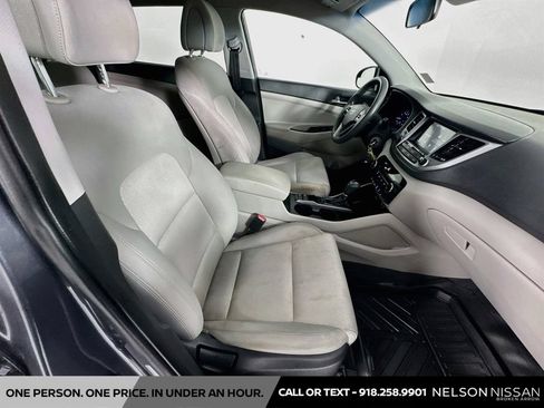 Used 2018 Hyundai Tucson SEL FWD image 26