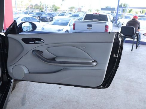 Used 2003 BMW M3 Coupe RWD image 32