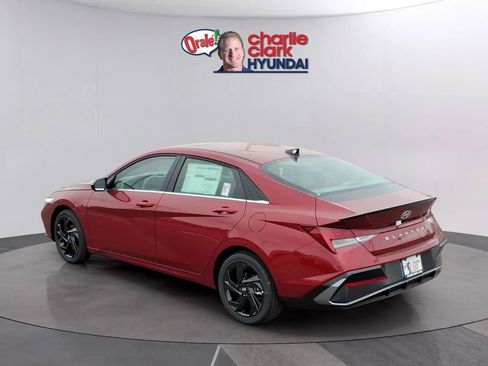 New 2026 Hyundai Elantra SEL Sport image 3