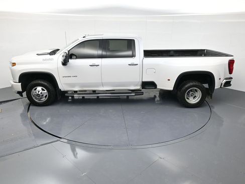 Used 2021 Chevrolet Silverado 3500 High Country image 45