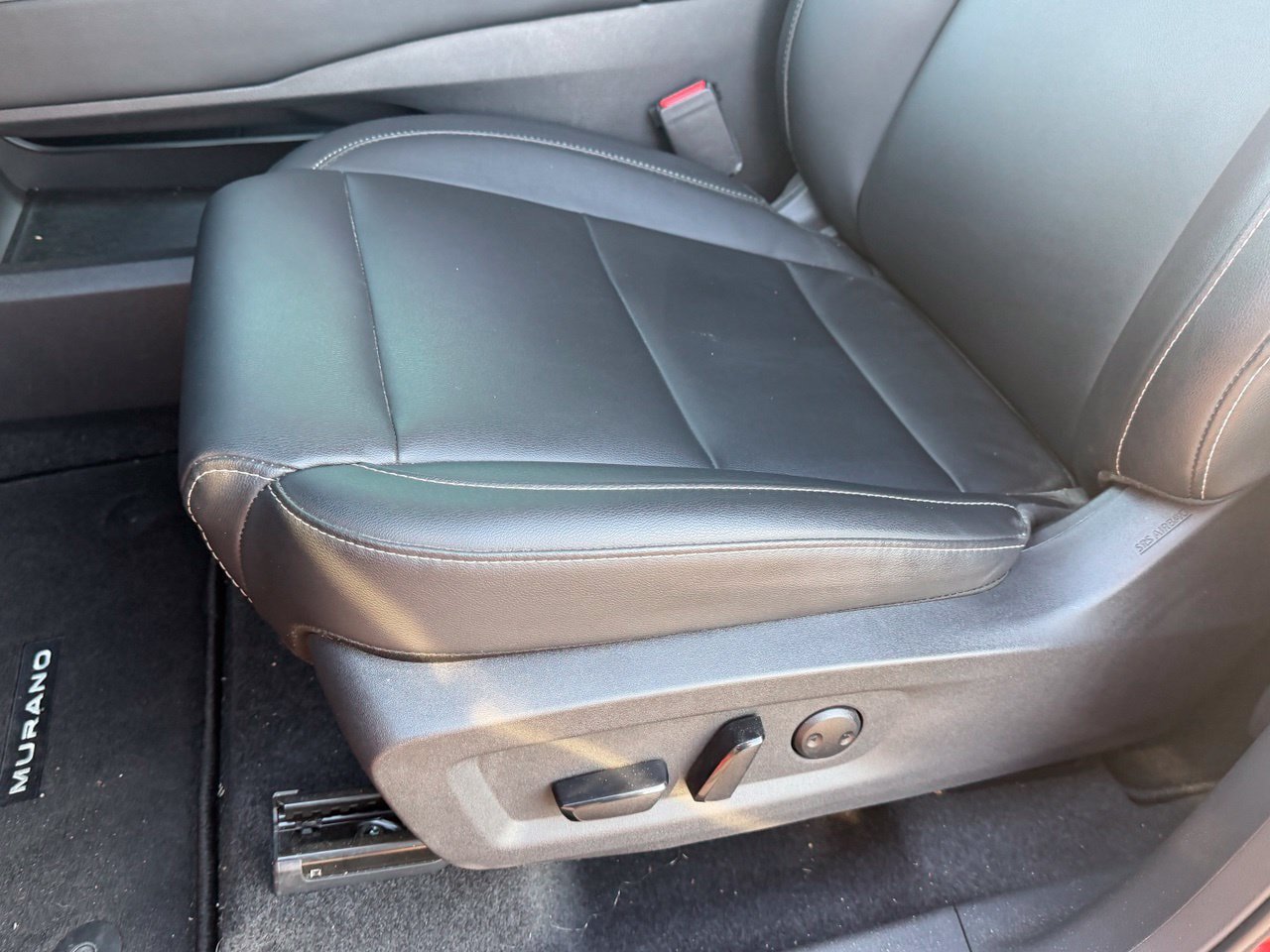 Certified 2025 Nissan Murano SV FWD image 21