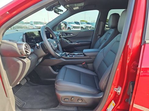 Certified 2026 Chevrolet Equinox LT w/ Convenience Package II FWD image 9