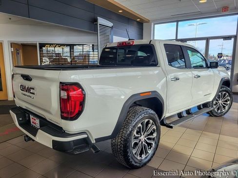 New 2026 GMC Canyon Denali image 8