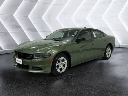 Used 2023 Dodge Charger SXT image 3
