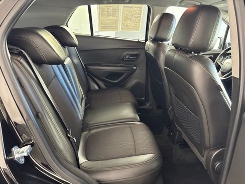Used 2022 Chevrolet Traverse LT AWD/4WD image 23