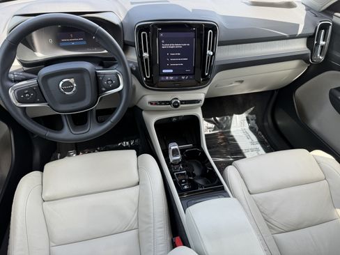Certified 2023 Volvo XC40 B5 Plus w/ Protection Package Premier AWD/4WD image 13