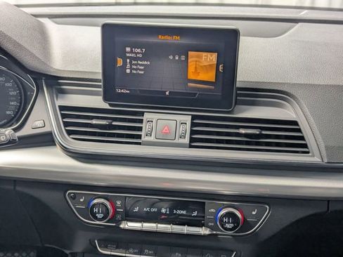 Used 2020 Audi Q5 2.0T Premium w/ Titanium Sport Package image 12