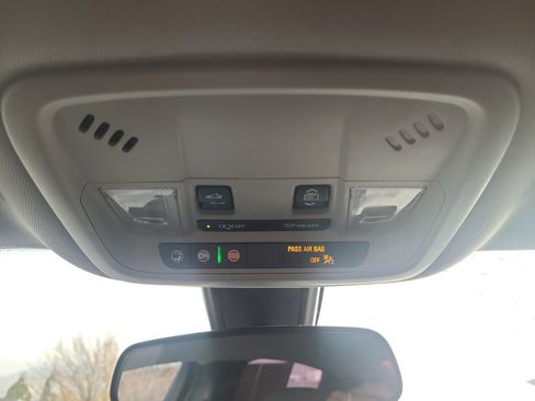 Used 2022 Chevrolet Malibu LT FWD image 28