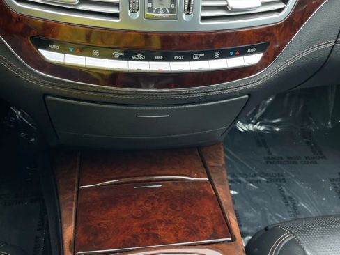 Used 2012 Mercedes-Benz S 63 AMG image 21