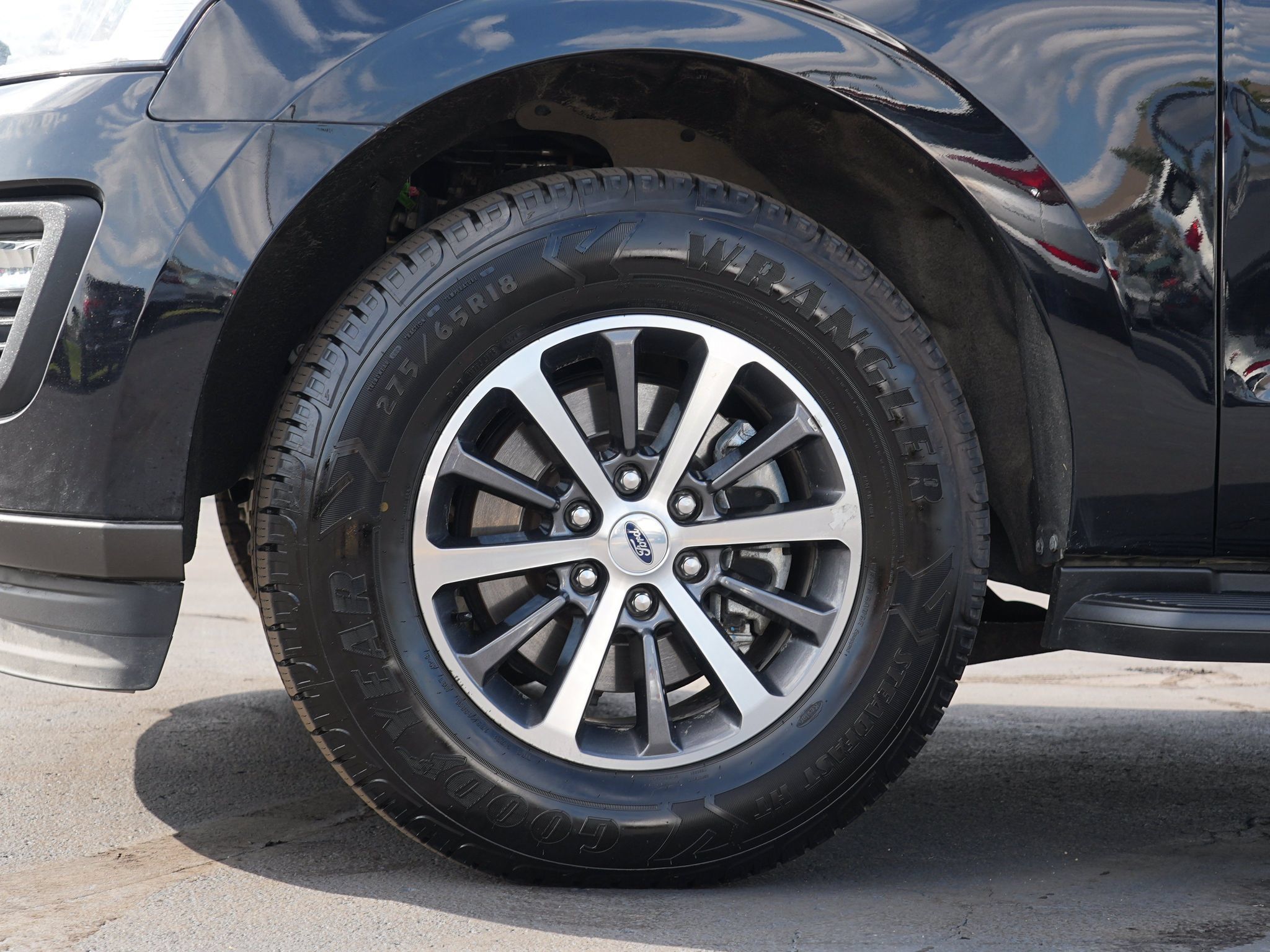 Used 2021 Ford Expedition XL AWD/4WD image 11