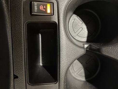 Used 2018 Nissan Rogue SL image 33