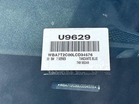 Used 2020 BMW 740i w/ M Sport Package RWD image 2