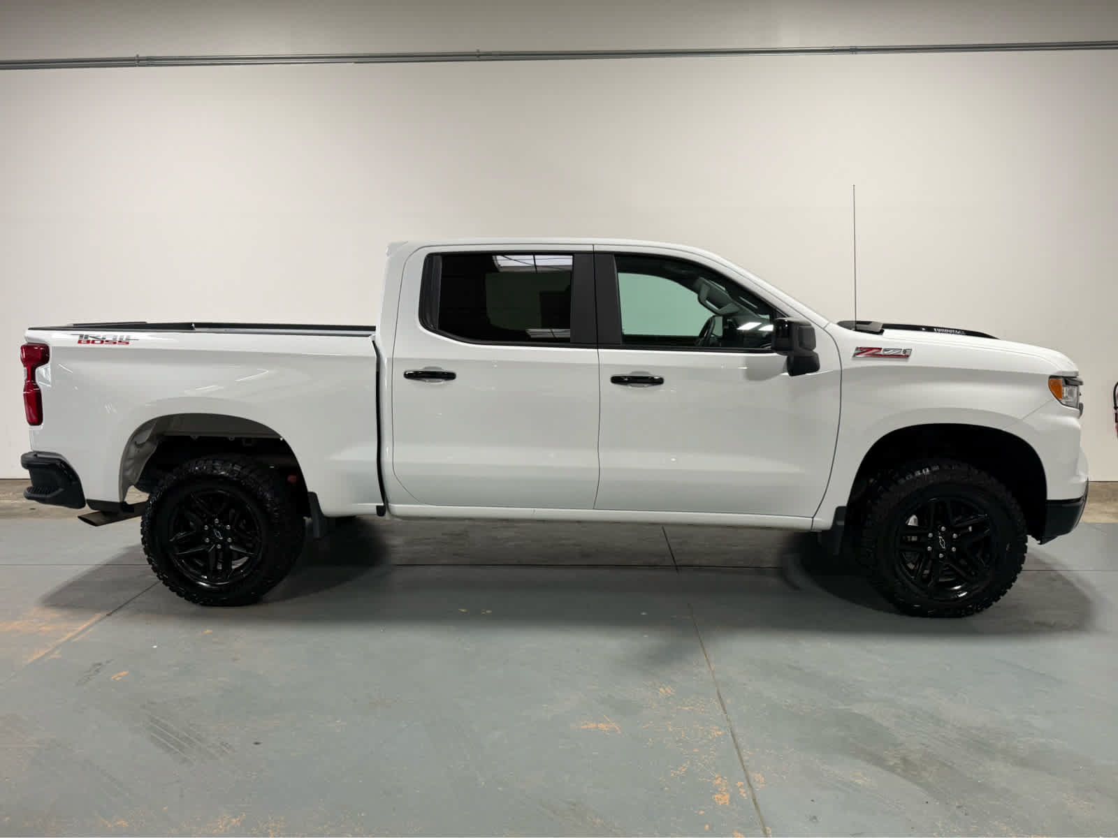 Used 2026 Chevrolet Silverado 1500 LT Trail Boss AWD/4WD image 6