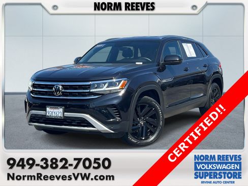 Used 2023 Volkswagen Atlas Cross Sport SE w/ Black Wheel Package FWD image 1