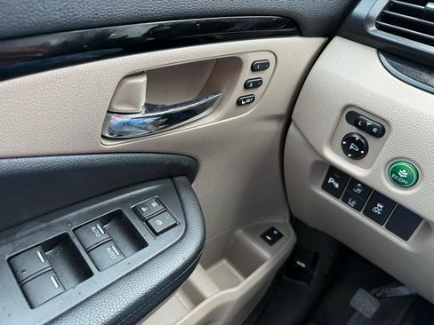 Used 2020 Honda Pilot Touring image 13