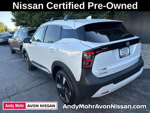 Certified 2025 Nissan Kicks SR FWD image 3
