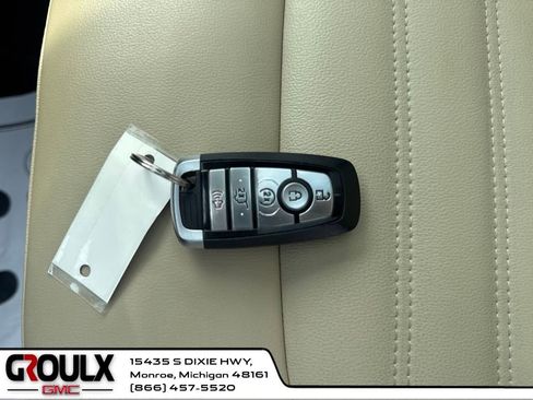 Used 2022 Ford Edge SEL w/ Convenience Package image 20