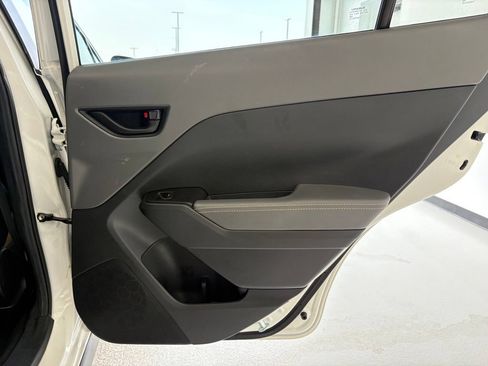 Used 2025 Subaru Crosstrek 2.5i Sport w/ Crosstrek Mirror Package AWD/4WD image 34