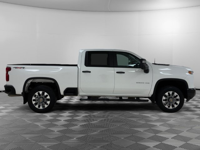 Used 2026 Chevrolet Silverado 2500 Custom w/ Custom Value Package AWD/4WD image 6
