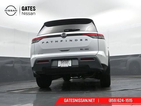 New 2026 Nissan Pathfinder SL image 38