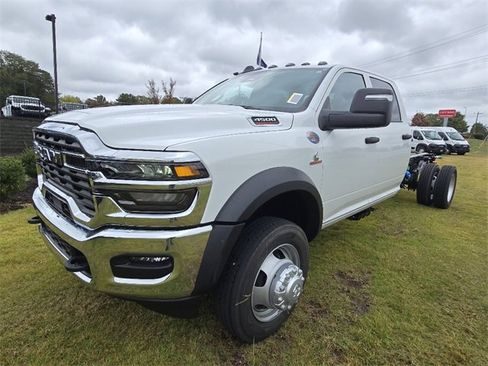 New 2026 RAM 4500 Tradesman w/ Chrome Appearance Group image 15