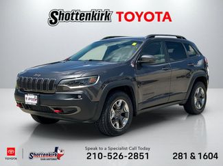 Used 2019 Jeep Cherokee Trailhawk AWD/4WD video 1