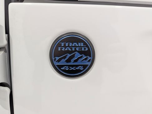 Used 2025 Jeep Wrangler Unlimited Sahara image 6