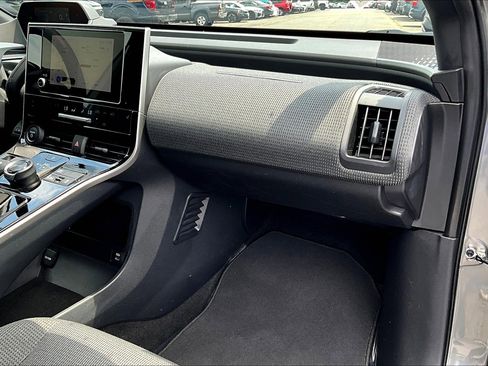 Used 2023 Subaru Solterra AWD image 14