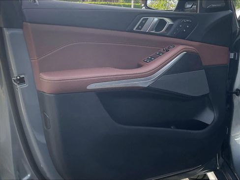 Used 2026 BMW X7 M60i image 24