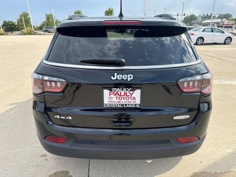 Used 2023 Jeep Compass Latitude w/ Convenience Group AWD/4WD image 4