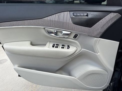 Used 2022 Volvo XC90 T8 Inscription w/ Advanced Package image 25