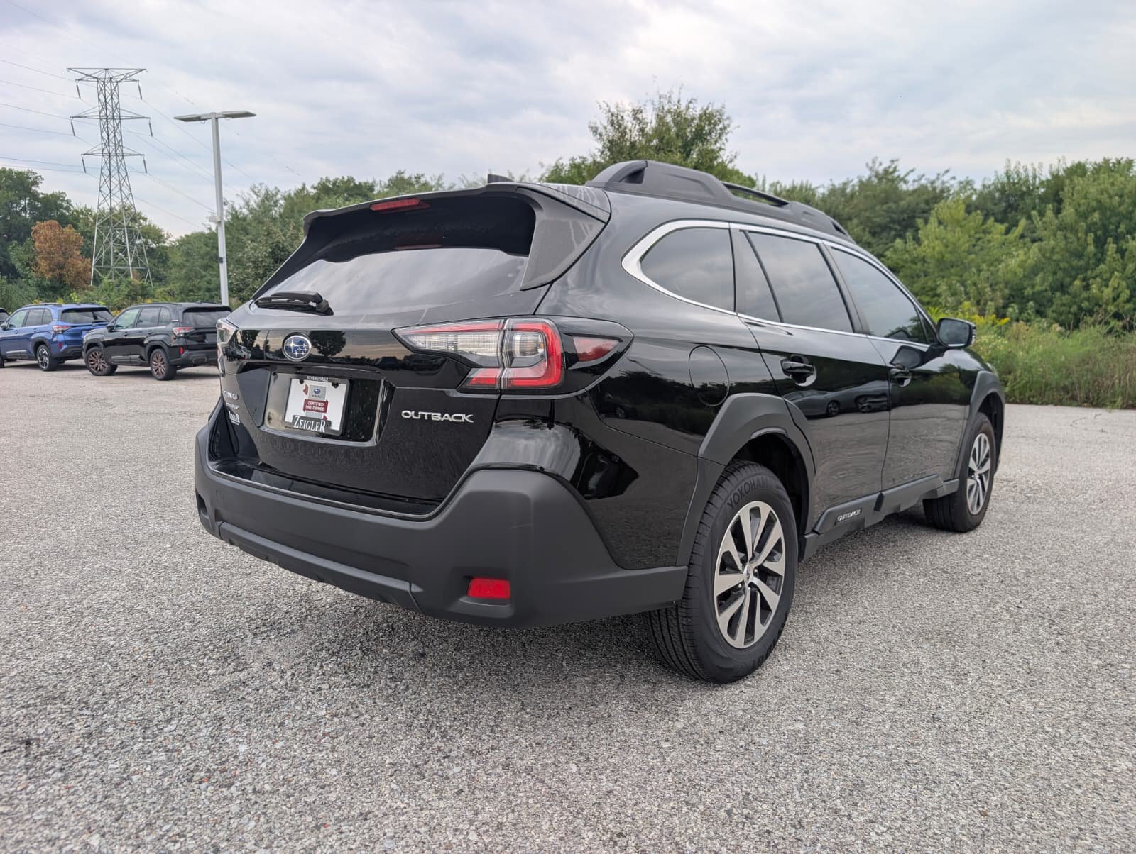 Certified 2025 Subaru Outback Premium AWD/4WD image 8