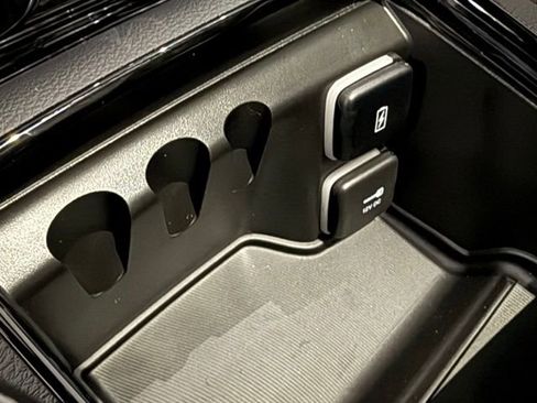 New 2026 Chrysler Pacifica Limited w/ S Appearance Package image 19