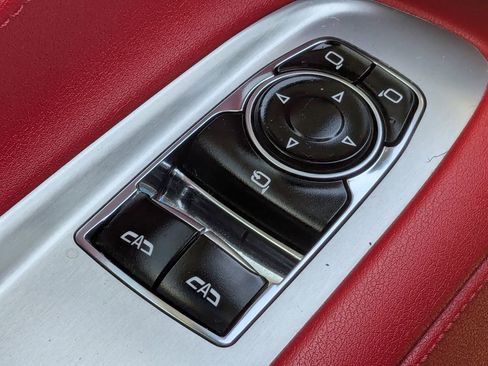 Used 2022 Chevrolet Corvette Stingray w/ Z51 Performance Package image 27