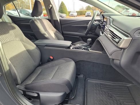 Used 2025 Toyota Camry LE image 15