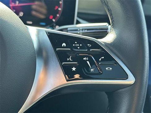 Certified 2025 Mercedes-Benz GLC 300 4MATIC image 23