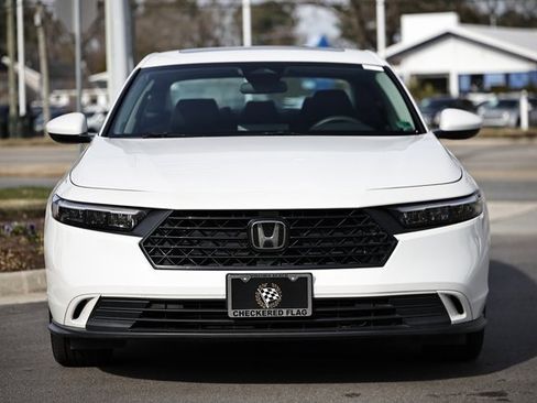 Used 2023 Honda Accord EX image 14