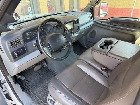 Used 2002 Ford F350 2WD Crew Cab DRW Super Duty image 16