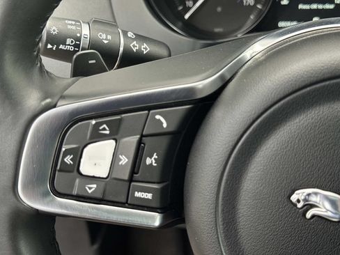 Certified 2020 Jaguar F-PACE Prestige AWD/4WD image 30