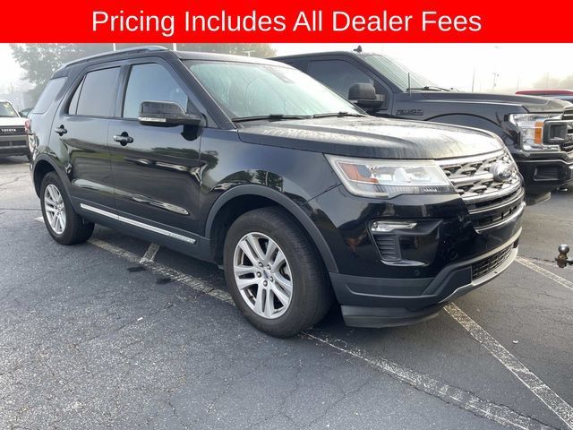 Used 2018 Ford Explorer XLT w/ Equipment Group 202A AWD/4WD image 11
