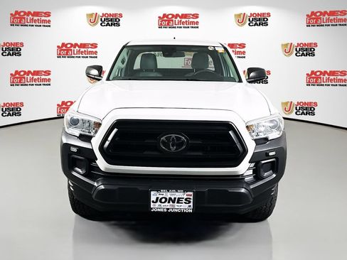 Used 2022 Toyota Tacoma SR AWD/4WD image 11