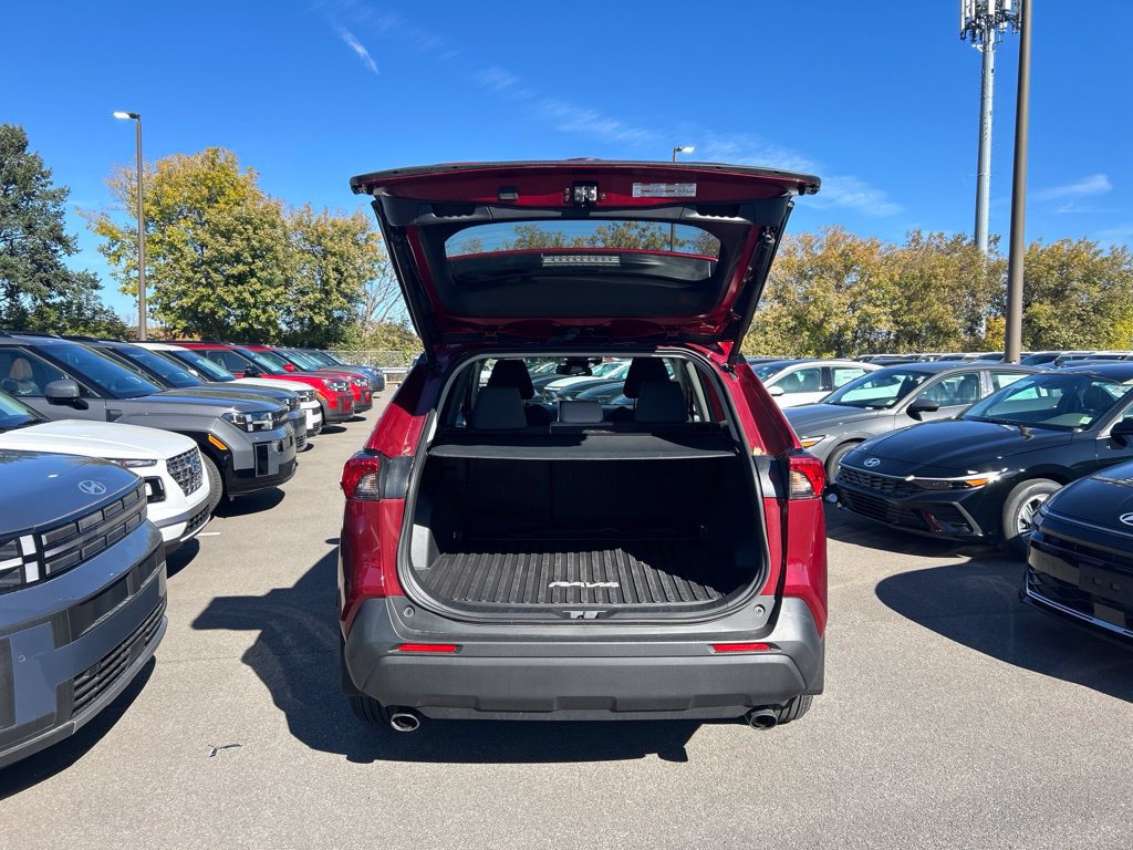 Used 2025 Toyota RAV4 XLE w/ Convenience Package AWD/4WD image 40