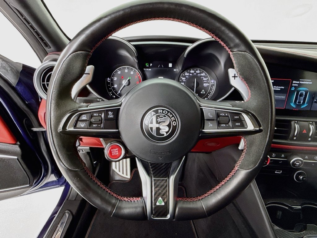 Used 2020 Alfa Romeo Giulia Quadrifoglio RWD image 15
