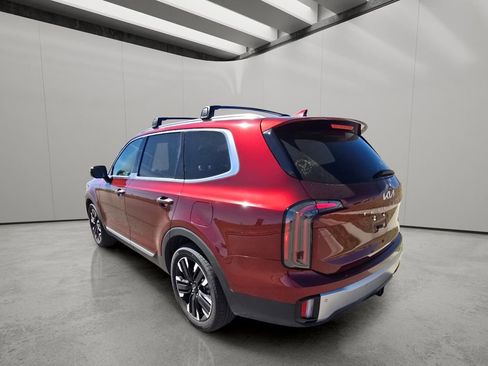 Used 2024 Kia Telluride SX w/ Towing Package AWD/4WD image 3