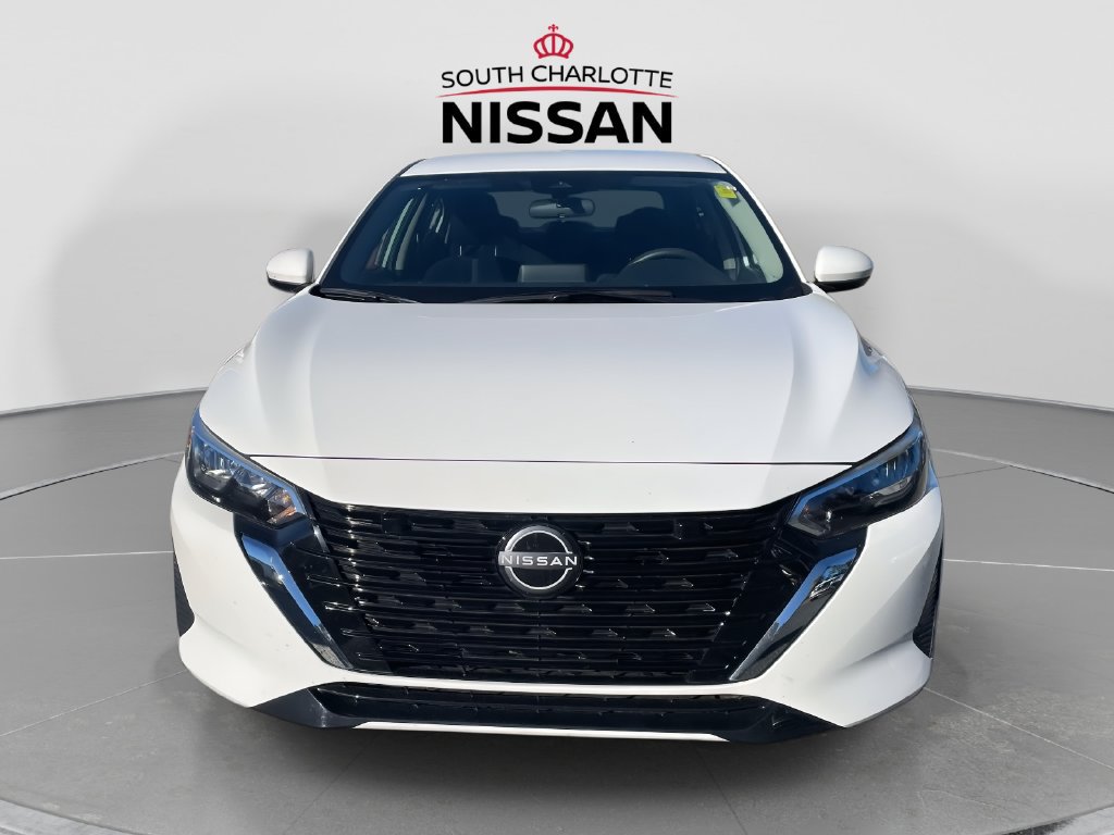 Used 2025 Nissan Sentra SV FWD image 2