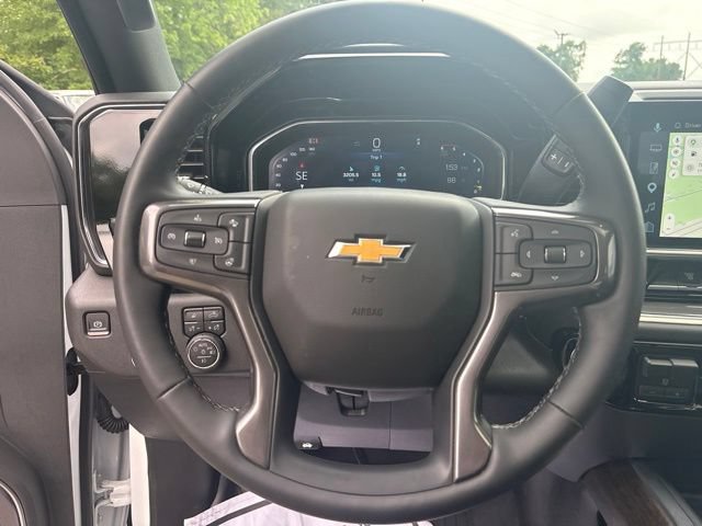 Used 2025 Chevrolet Silverado 2500 High Country w/ High Country Premium Package AWD/4WD image 18