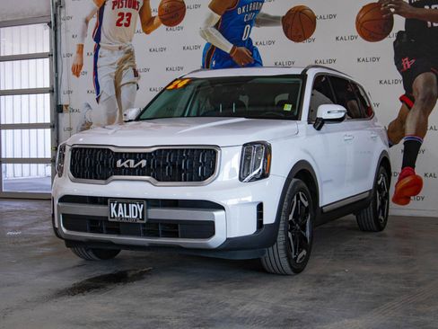 Used 2024 Kia Telluride EX image 21
