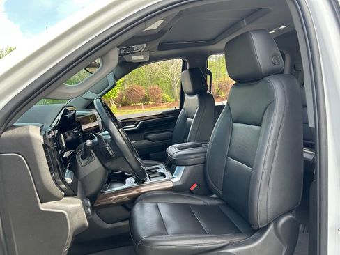 Used 2022 Chevrolet Silverado 1500 LT Trail Boss w/ LT Trail Boss Premium Package AWD/4WD image 49